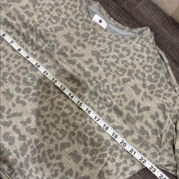 Sundry | Anthropologie Leopard Cozy Sweatshirt in Heather Grey Size 1 : Small - Picture 10 of 10